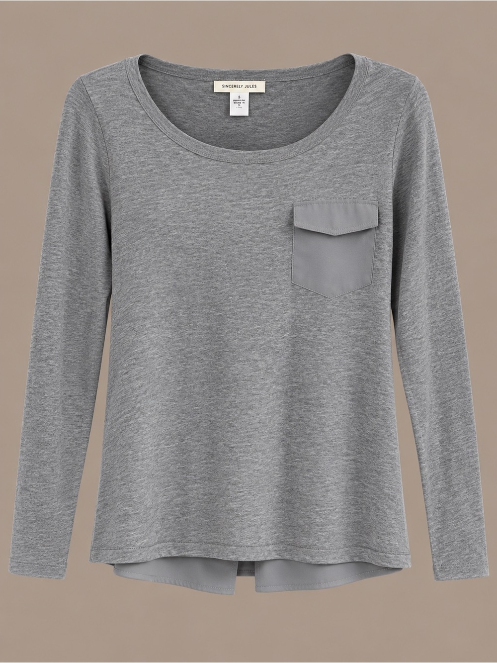 august silk Gray Long Sleeve Pocket Tee